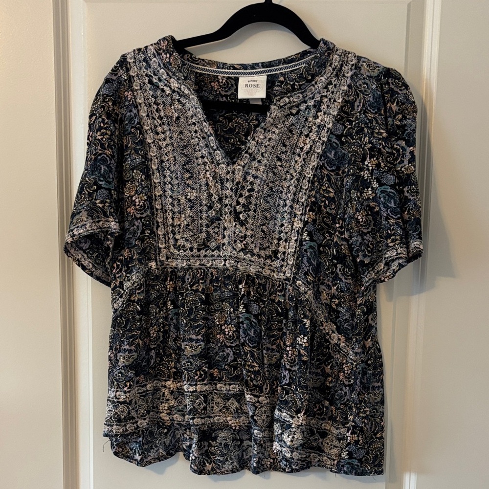 Knox Rose Navy and Cream Floral Blouse